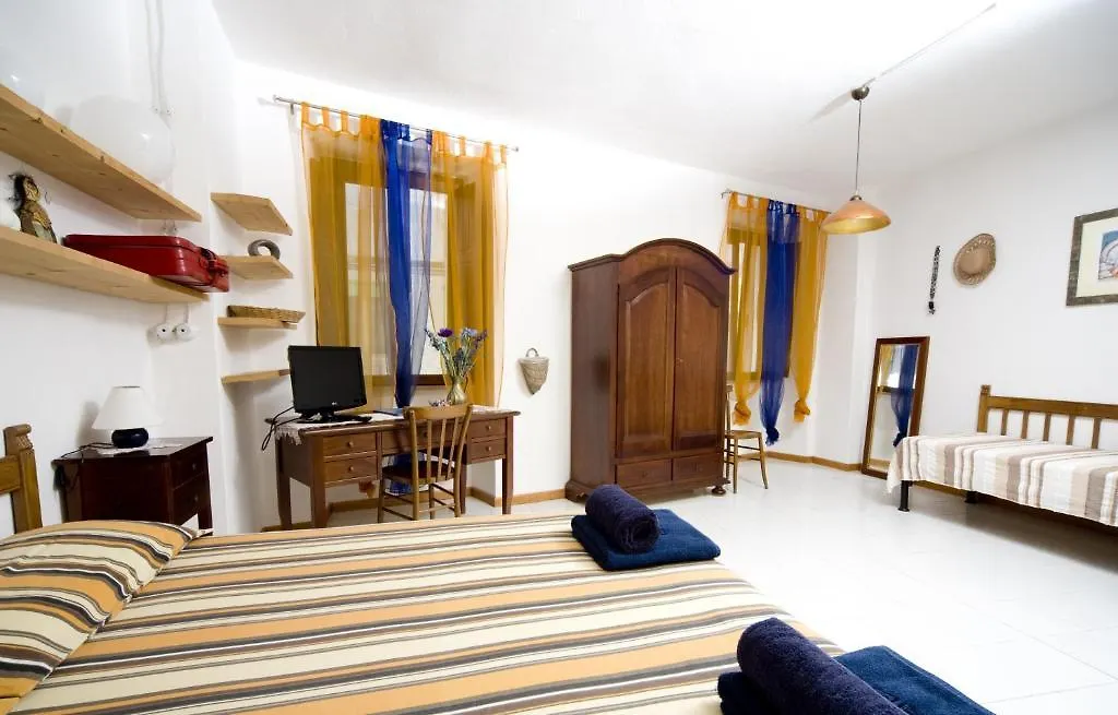 Domo Silvia E Paolo Hotel Nuoro  Italië